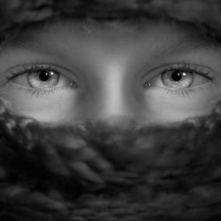 Магията на цветовете на очите. Синеоките хипнотизират, кафевооките са със специална енергия