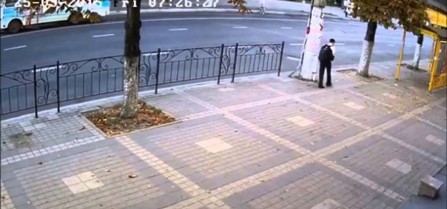 Има-ли-ангели-хранители-Камера-за-видеонаблюдение-дава-отговор